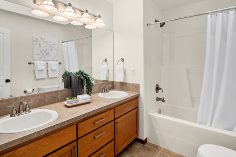 18318 34th Ave NE, Bothell, WA - Upgrade Realty26