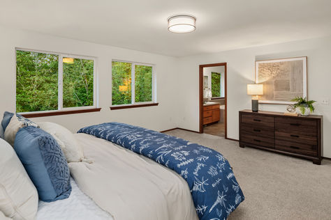 18318 34th Ave NE, Bothell, WA - Upgrade Realty32