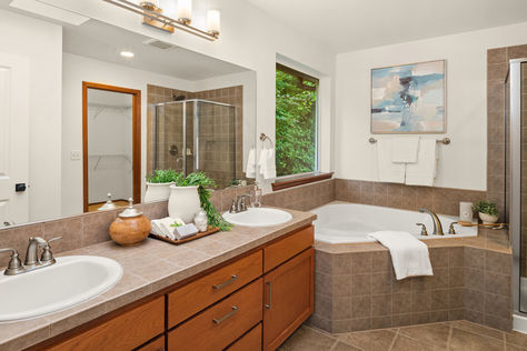 18318 34th Ave NE, Bothell, WA - Upgrade Realty37