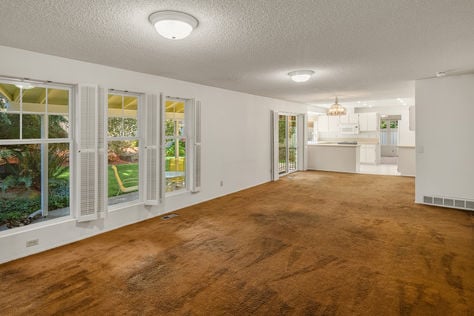 18855 SE 42nd St, Issaquah, WA - Upgrade Realty14
