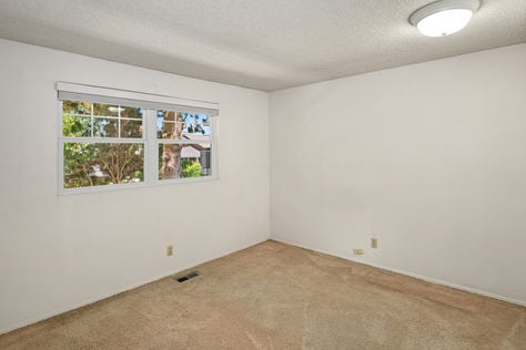 18855 SE 42nd St, Issaquah, WA - Upgrade Realty17