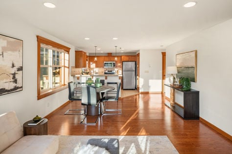 3670 Dayton Ave N #B, Seattle, WA - Upgrade Realty19