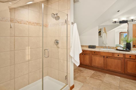 3670 Dayton Ave N #B, Seattle, WA - Upgrade Realty28