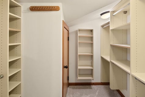 3670 Dayton Ave N #B, Seattle, WA - Upgrade Realty29