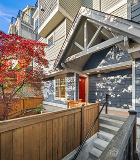 3670 Dayton Ave N #B, Seattle, WA - Upgrade Realty3