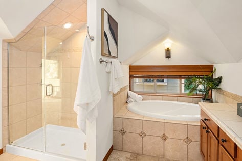 3670 Dayton Ave N #B, Seattle, WA - Upgrade Realty31