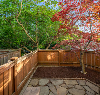 3670 Dayton Ave N #B, Seattle, WA - Upgrade Realty6