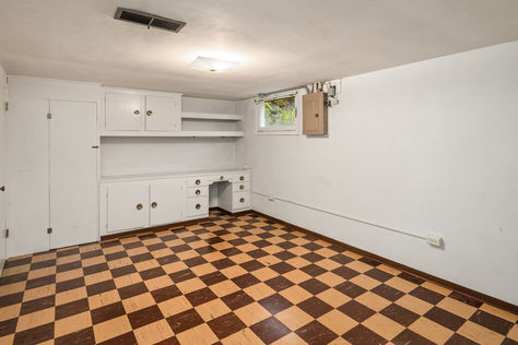 112 NW 44th St, Seattle, WA - Upgrade Realty15