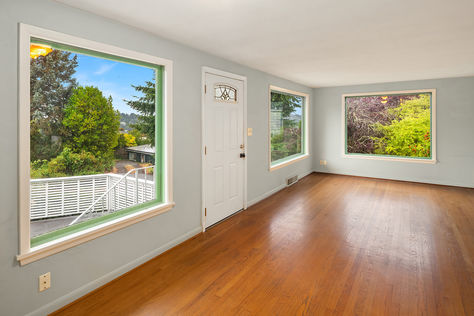 112 NW 44th St, Seattle, WA - Upgrade Realty18