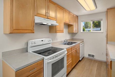 12018 Gibson Rd, Everett, WA - Upgrade Realty18