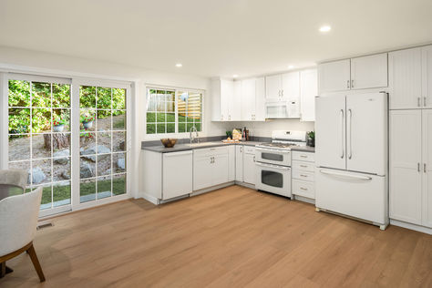 12523 NE 138th Pl, Kirkland, WA - Upgrade Realty6