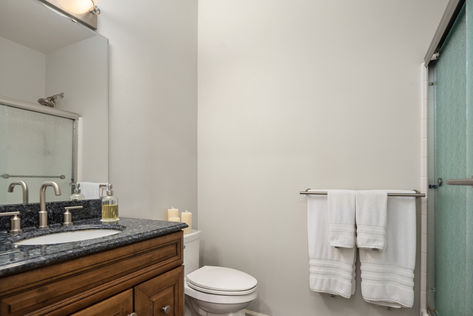 1317 59th St SE Auburn, WA - Upgrade Realty30