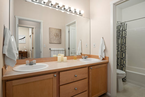 1317 59th St SE Auburn, WA - Upgrade Realty42