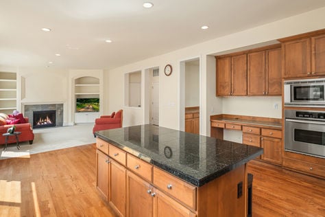 35909 SE Boulder Ct, Snoqualmie, WA - Upgrade Realty18