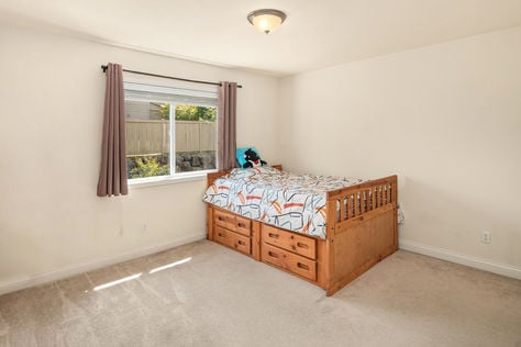 35909 SE Boulder Ct, Snoqualmie, WA - Upgrade Realty25