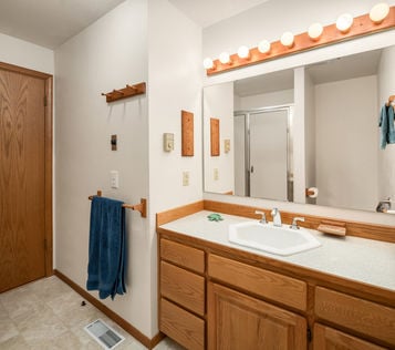 5004 73rd Pl NE, Marysville, WA - Upgrade Realty21