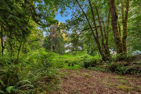 8515 147th Ave SE, Snohomish, WA - Upgrade Realty8