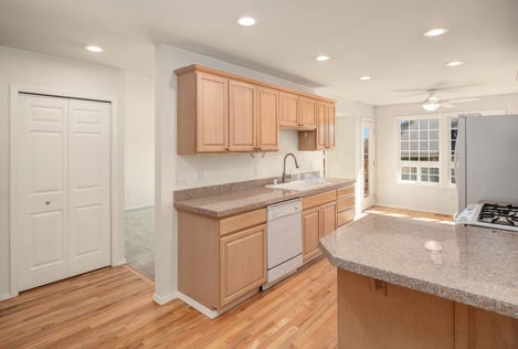 13809 SE 255th Pl, Kent, WA - Upgrade Realty7