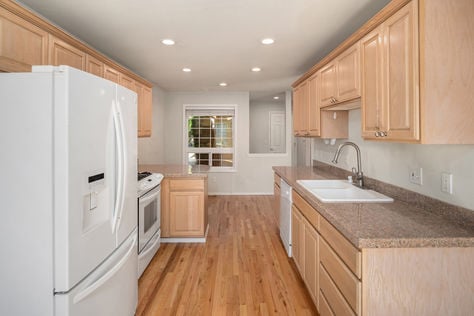 13809 SE 255th Pl, Kent, WA - Upgrade Realty9