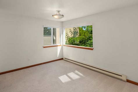 1527 NW 63rd St Apt 2 Seattle, WA - Upgrade Realty12