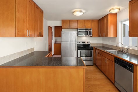 1527 NW 63rd St Apt 2 Seattle, WA - Upgrade Realty15