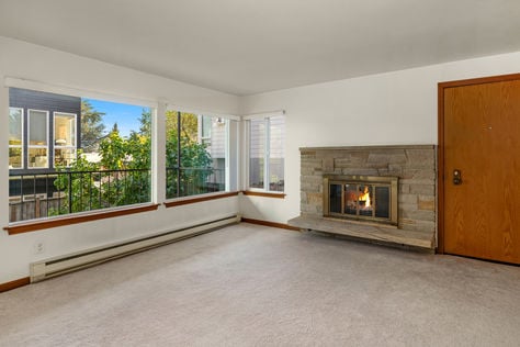 1527 NW 63rd St Apt 2 Seattle, WA - Upgrade Realty19