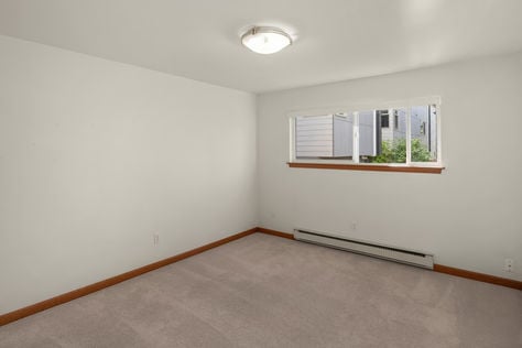 1527 NW 63rd St Apt 2 Seattle, WA - Upgrade Realty2
