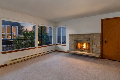 1527 NW 63rd St Apt 2 Seattle, WA - Upgrade Realty26