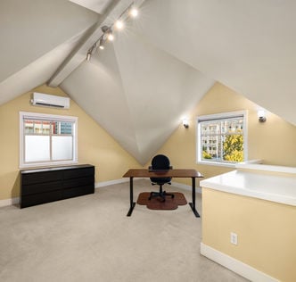 5712 17th Ave NW, Seattle, WA - Upgrade Realty14