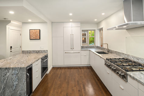 5712 17th Ave NW, Seattle, WA - Upgrade Realty25