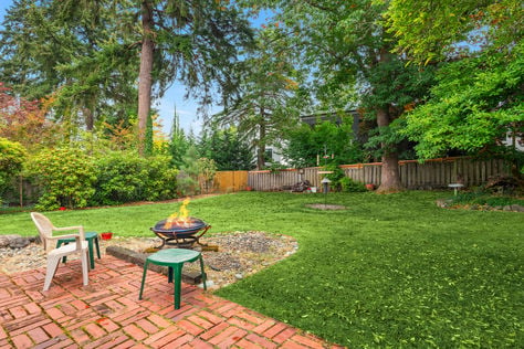 1652 104th Ave SE, Bellevue, WA - Upgrade Realty2