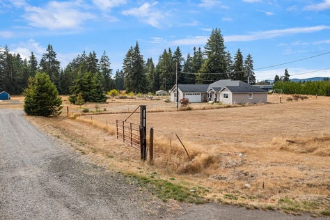18443 Sargent Rd, Rochester, WA - Upgrade Realty100