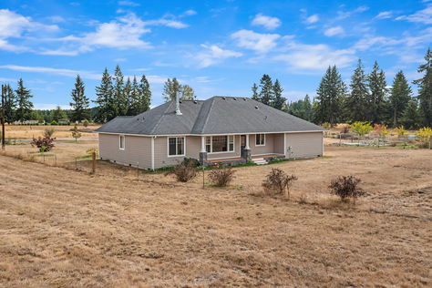 18443 Sargent Rd, Rochester, WA - Upgrade Realty102