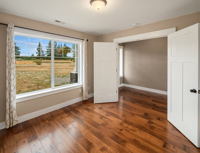 18443 Sargent Rd, Rochester, WA - Upgrade Realty124