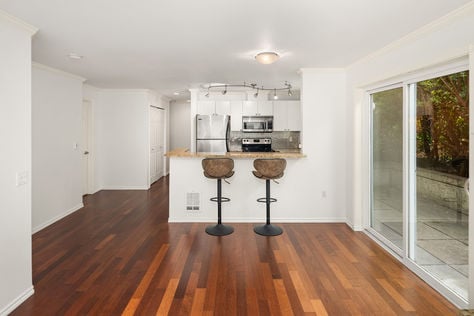 323 Queen Anne Ave N # 202, Seattle, WA - Upgrade Realty14