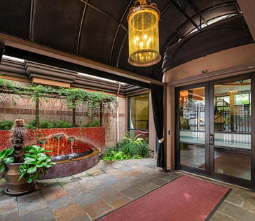 323 Queen Anne Ave N # 202, Seattle, WA - Upgrade Realty23