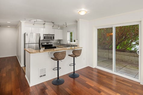323 Queen Anne Ave N # 202, Seattle, WA - Upgrade Realty8