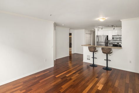 323 Queen Anne Ave N # 202, Seattle, WA - Upgrade Realty9
