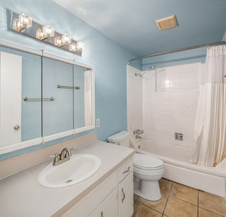 3712 S 175th St SeaTac, WA - Upgrade Realty1