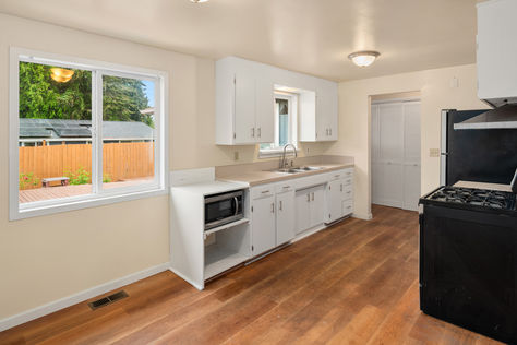 3712 S 175th St SeaTac, WA - Upgrade Realty22