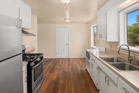 3712 S 175th St SeaTac, WA - Upgrade Realty23