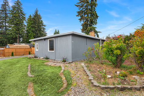 3712 S 175th St SeaTac, WA - Upgrade Realty32