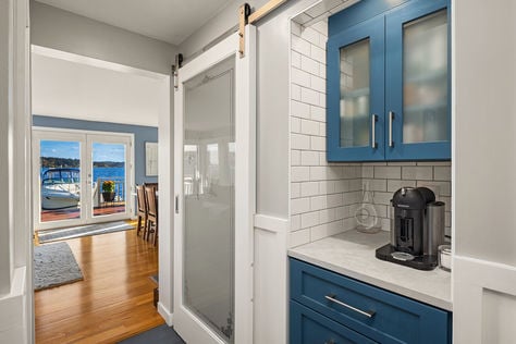 10500 Riviera Pl NE, Seattle, WA - Upgrade Realty102