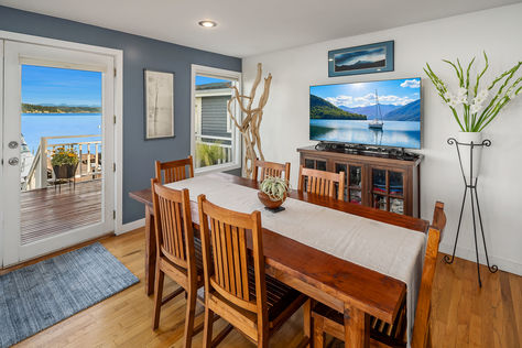 10500 Riviera Pl NE, Seattle, WA - Upgrade Realty30