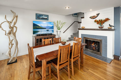 10500 Riviera Pl NE, Seattle, WA - Upgrade Realty31