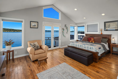 10500 Riviera Pl NE, Seattle, WA - Upgrade Realty32