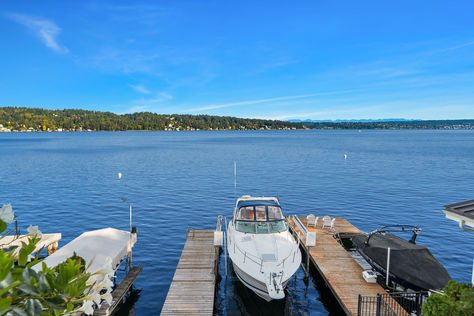 10500 Riviera Pl NE, Seattle, WA - Upgrade Realty35