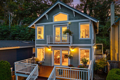 10500 Riviera Pl NE, Seattle, WA - Upgrade Realty5