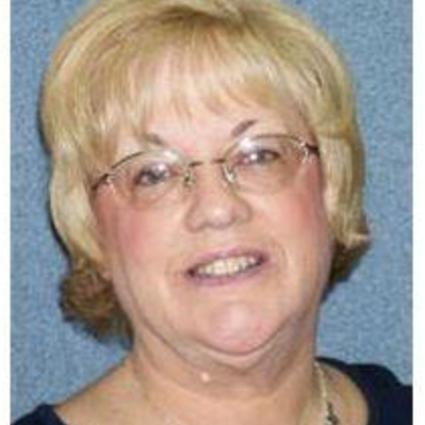 Carolyn (CJ) Jefferson)