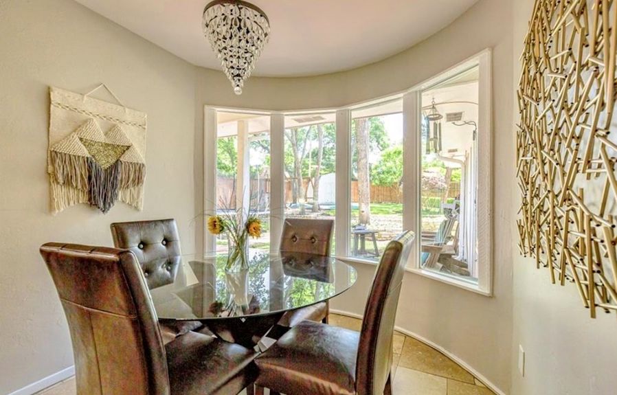 E22A7795-3BA9-420C-86BD-5CC45221CBFF_1_105_c